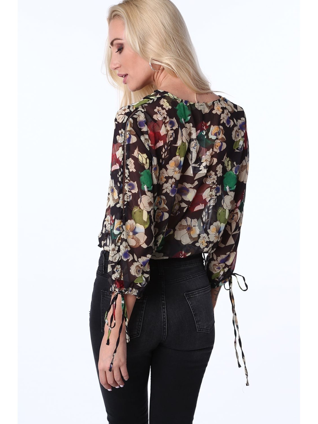 Dünne Bluse mit Blumen, schwarz MP28546 – Online-Shop – Boutique